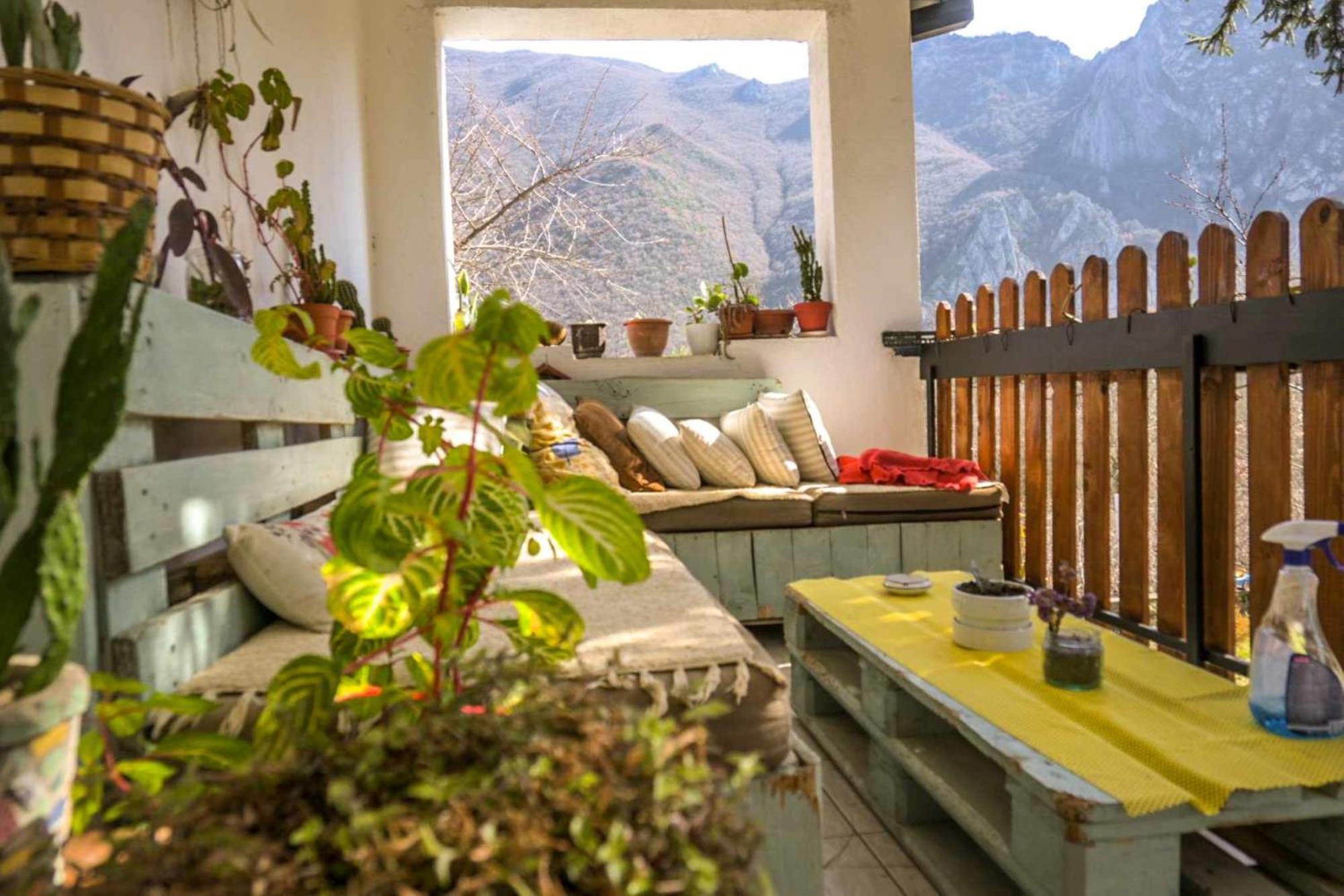 Canyon Matka - Unique Place For Stay Скопие Екстериор снимка